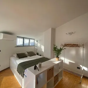 Appartement Charming Next To Fiera With Terrace And Parking, Pero
